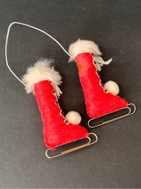 Vintage Handmade Felt Ice Skates Ornament Pair Metal Blades Pom Pom Red White